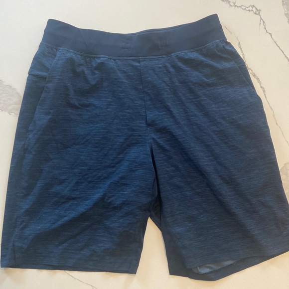 lululemon athletica Other - Lululemon mens T.H.E Linerless Shorts 9”